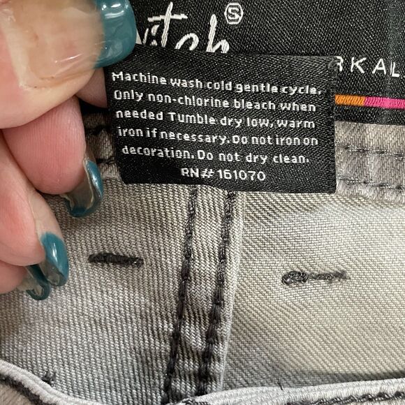 Switch Remarkable Painted SLIM TAPER FIT Jeans Men 36x34 Gray Distress Denim NEW - Picture 9 of 12